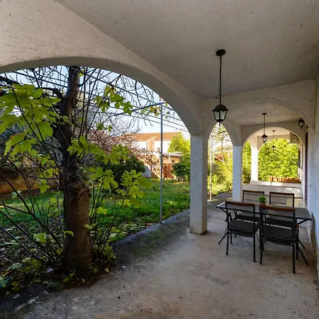 Διαμέρισμα Goldy