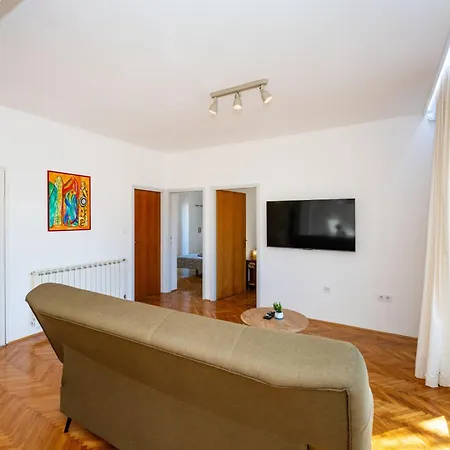 Goldy Διαμέρισμα *