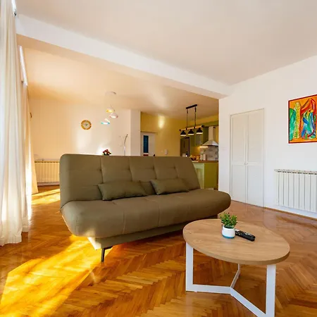 Appartement Zlata *