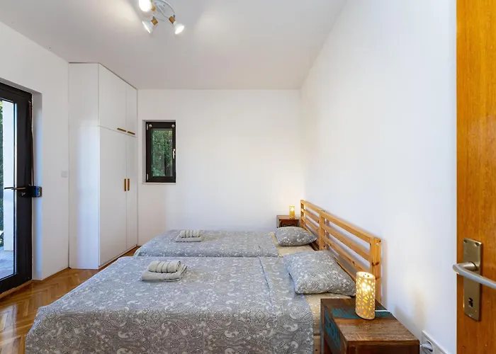 Apartman Goldy *