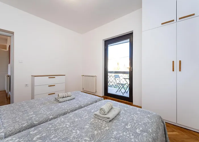 Goldy Apartman Biograd Na Moru