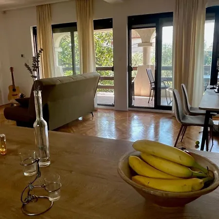 Goldy Appartamento Biograd Na Moru