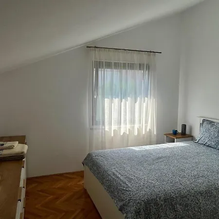 Appartamento Goldy Biograd Na Moru