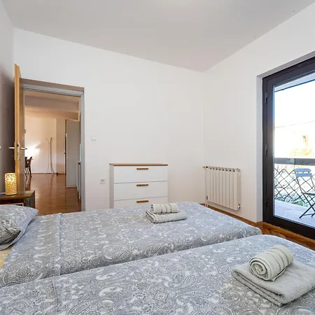 Zlata Apartament Biograd Na Moru